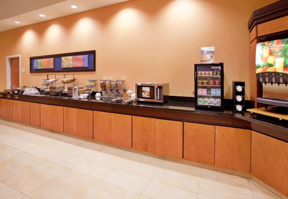 Fairfield Inn & Suites By Marriott Kearney Exteriér fotografie